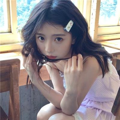 玛丽莲有深黑之眸